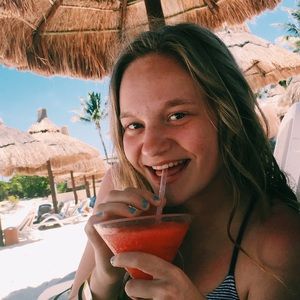 Meet your Posher, Riley